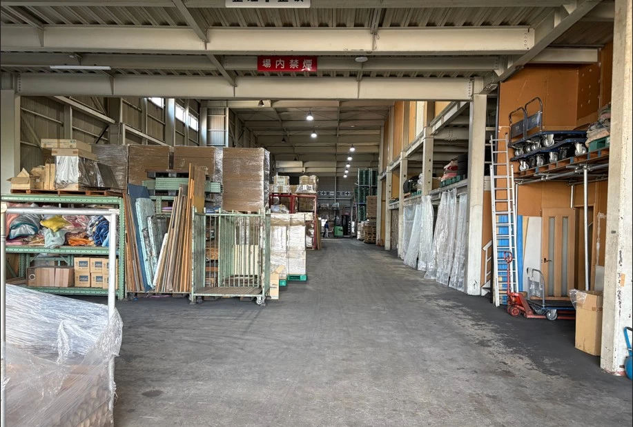 大阪府藤井寺市西大井の倉庫